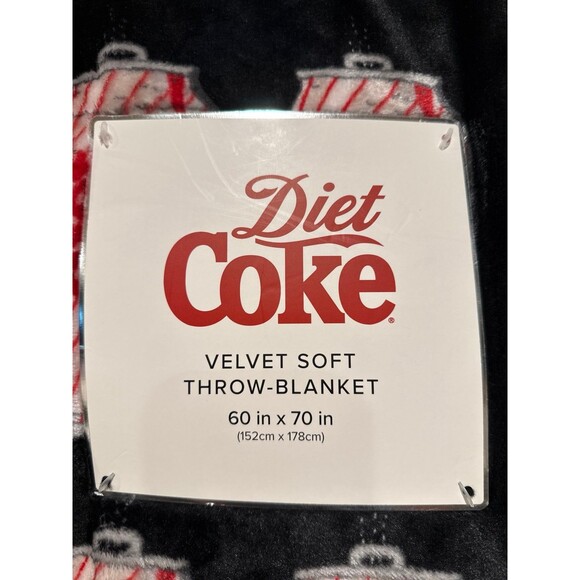 Viral Diet Coke Christmas Blanket - Picture 2 of 4